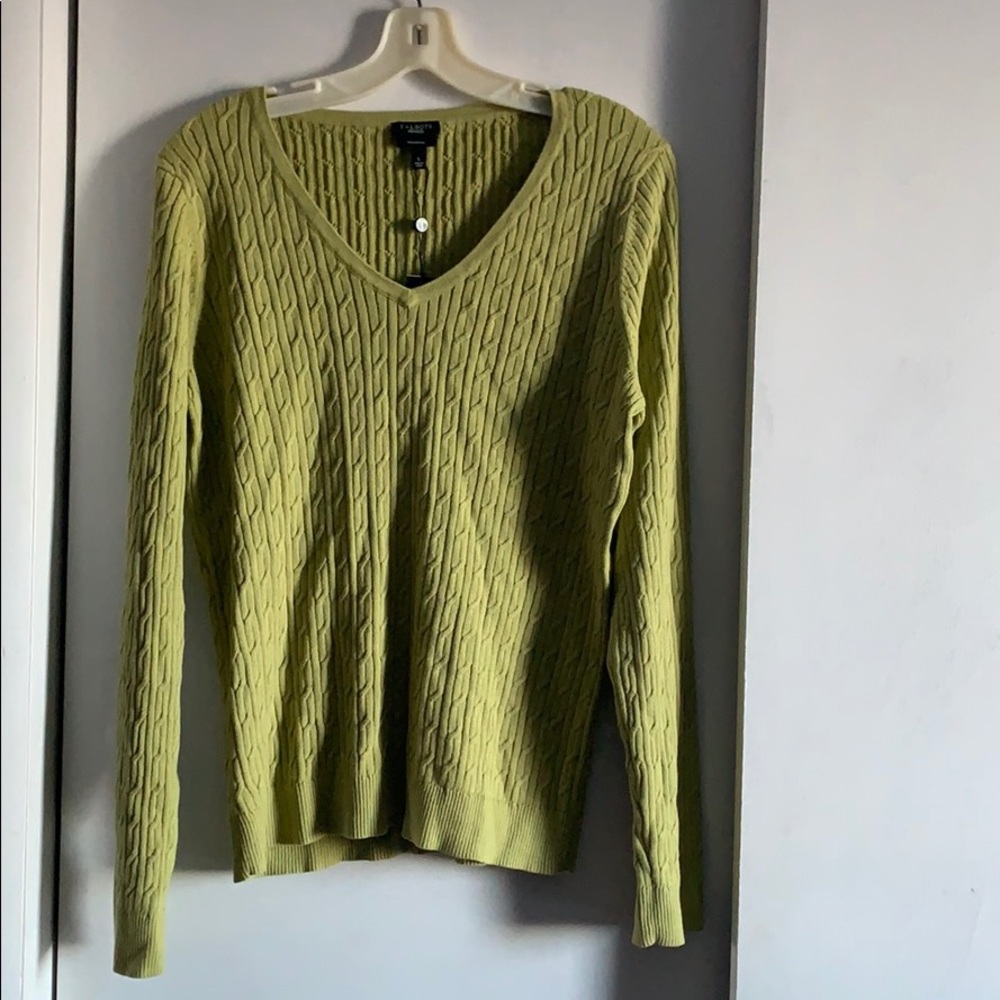 V neck sweater